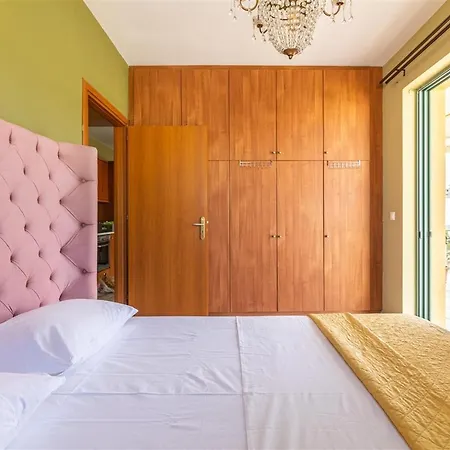 Nymph Of The Sun By The Appartement Réthymnon