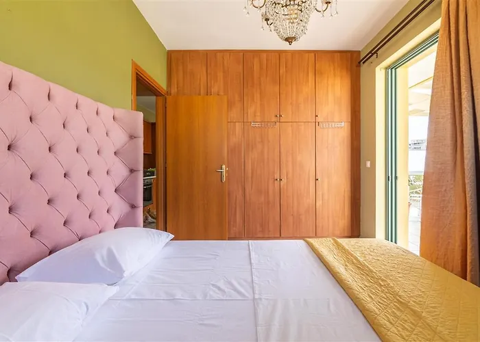 Nymph Of The Sun By The Διαμέρισμα Ρέθυμνο